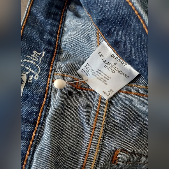 Old Navy Diva Shorts, Women's Dark Blue Cut Off Denim Jean Shorts, Size 6 - Picture 4 of 4